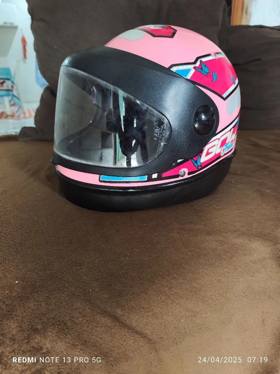 Desapego capacete usado poucas vezes.