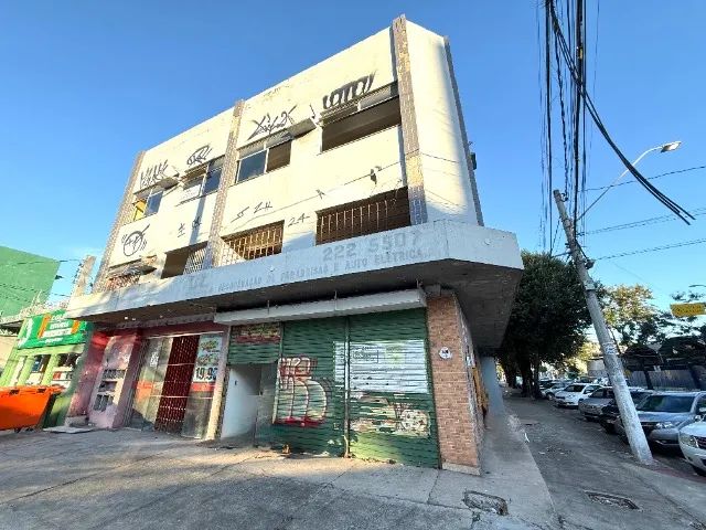 Vendo Imóvel Comercial de Esquina com 3 pavimentos e 625m² construídos - R$ 3.000.000