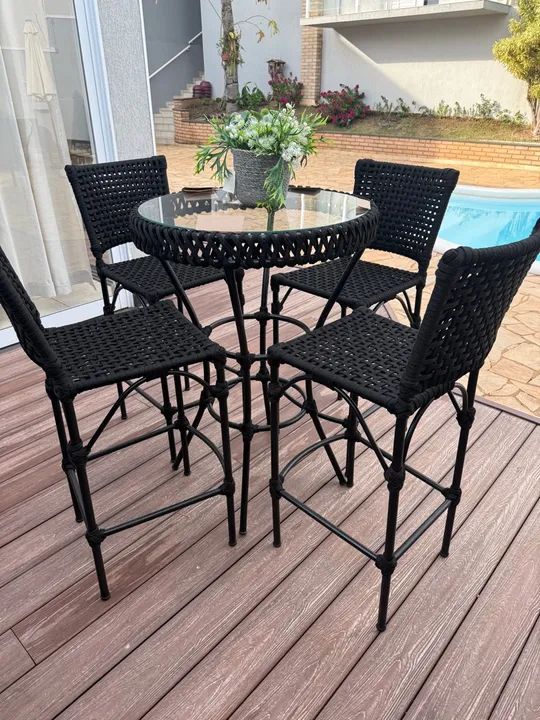 Conjunto de Mesa de Jantar com 4 Cadeiras - Preto64305476111106122