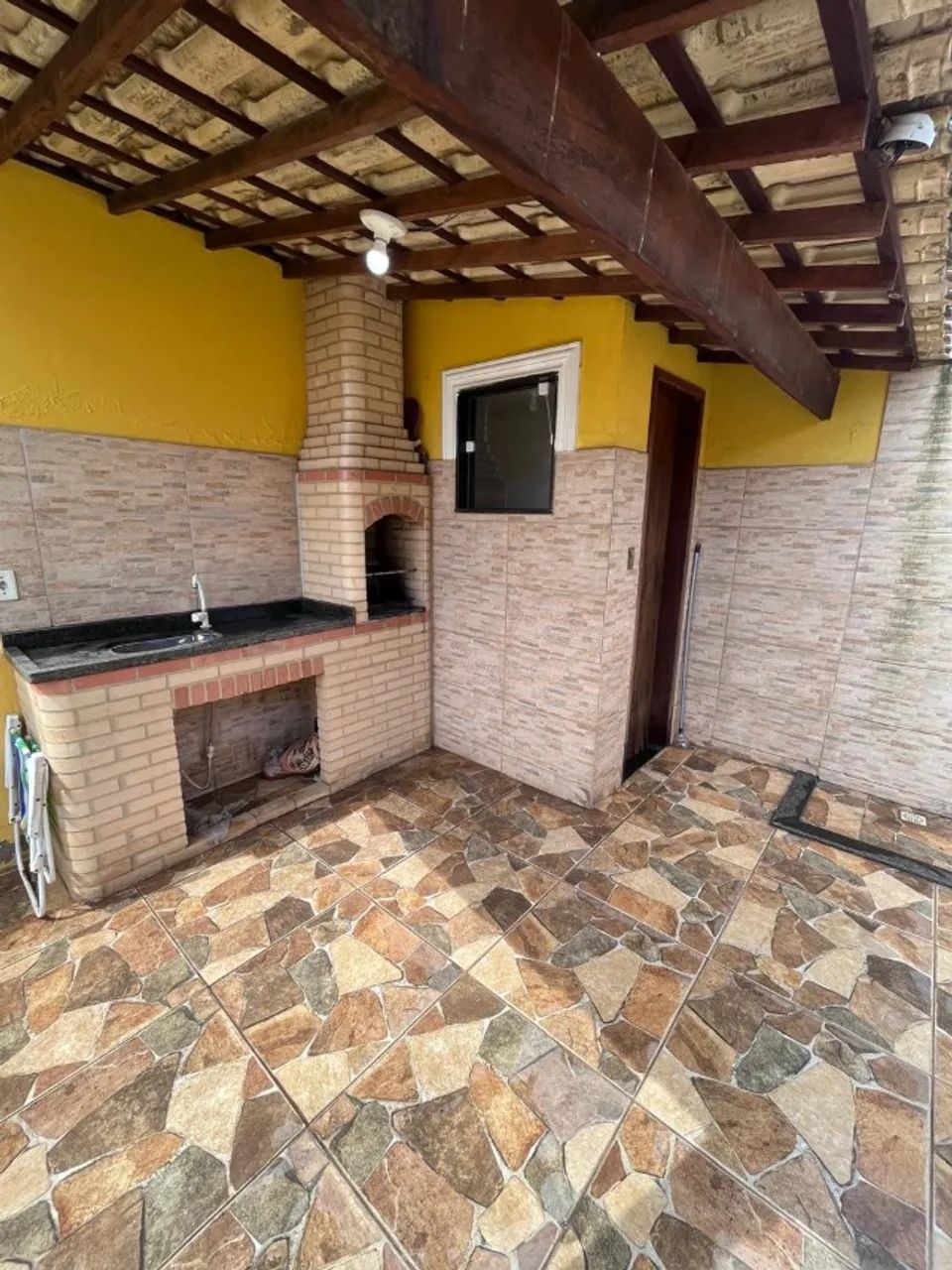 Oportunidade! Casa com Piscina e Garagem para 2 Carros no Gravatá II - Foto 4