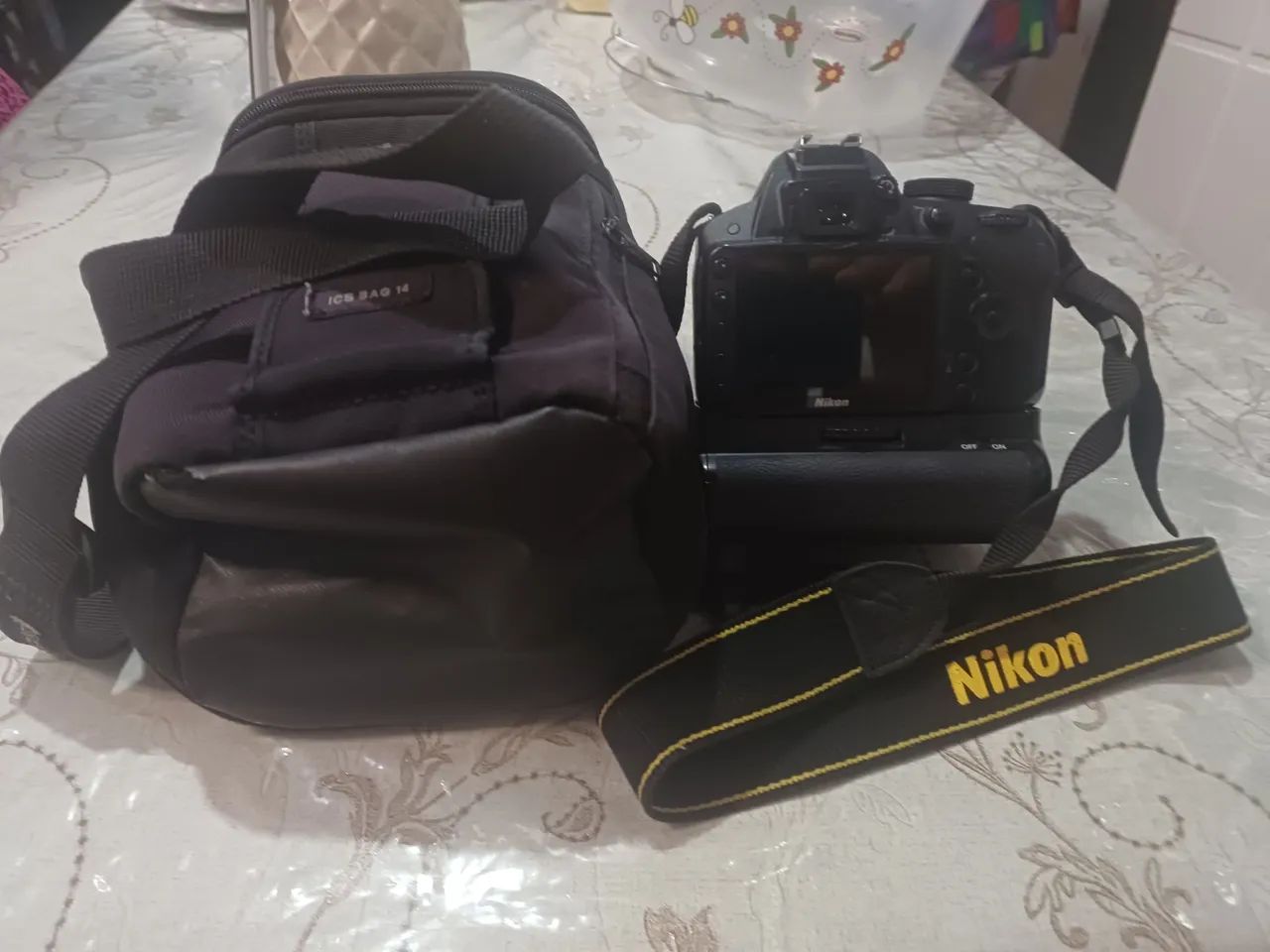 Naquina fotográfica digital D3200