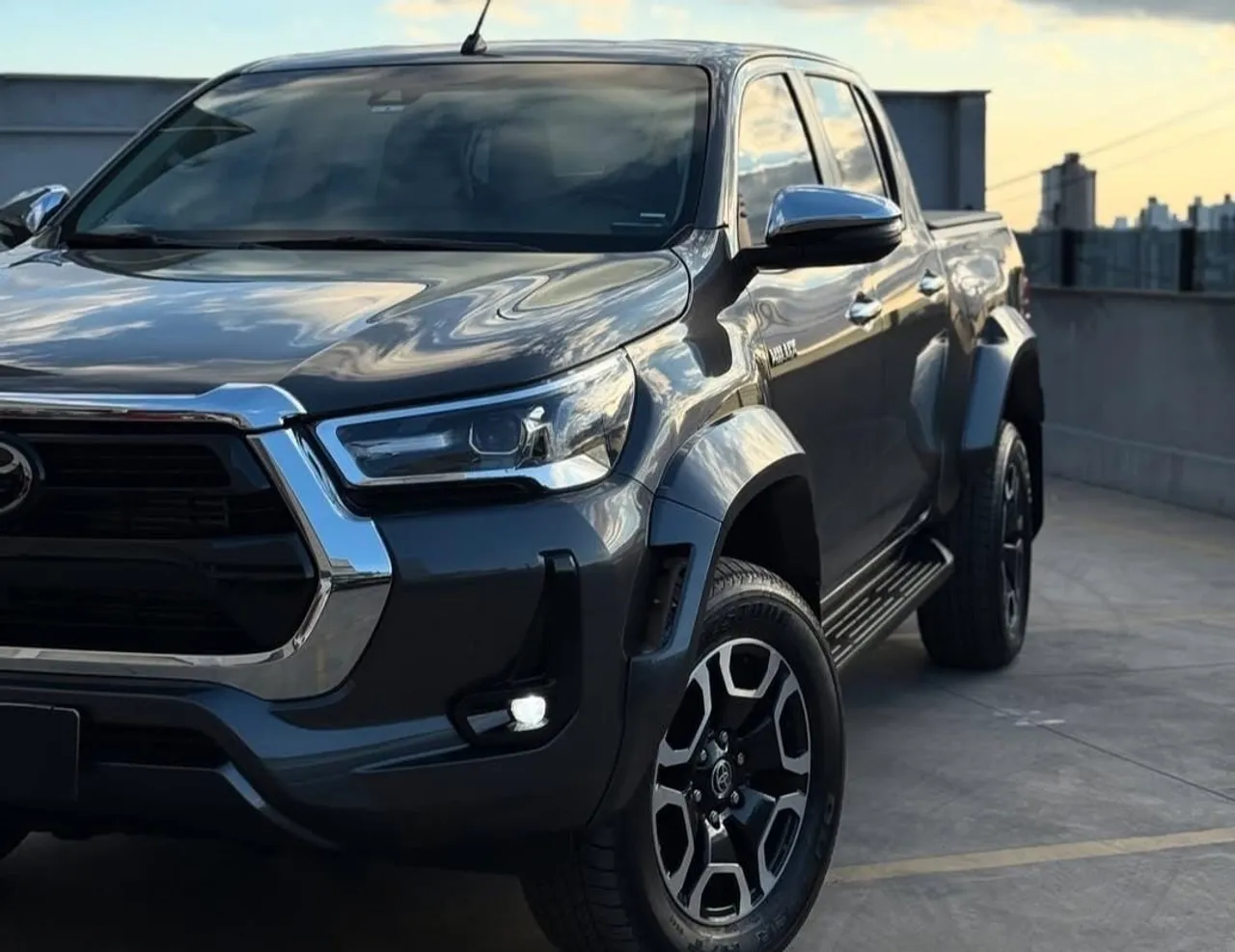 Hilux srx plus 24