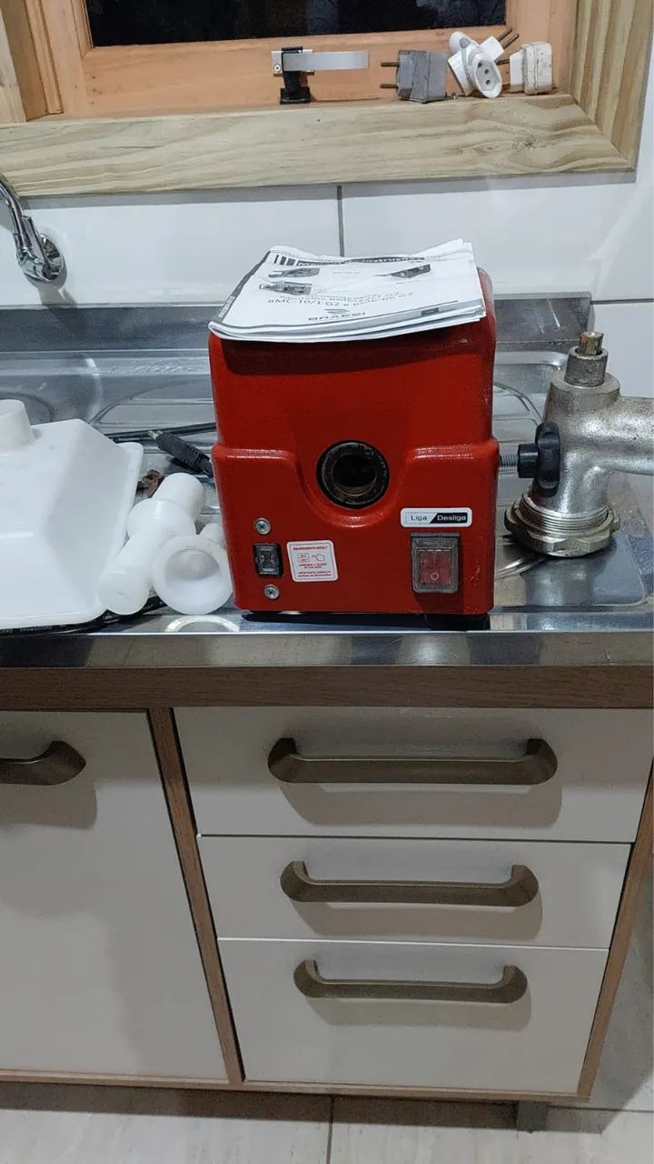 Moedor de Carne Bivolt Braesi - Foto 2