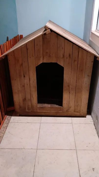 Casinha de cachorro em madeira  grande porte 