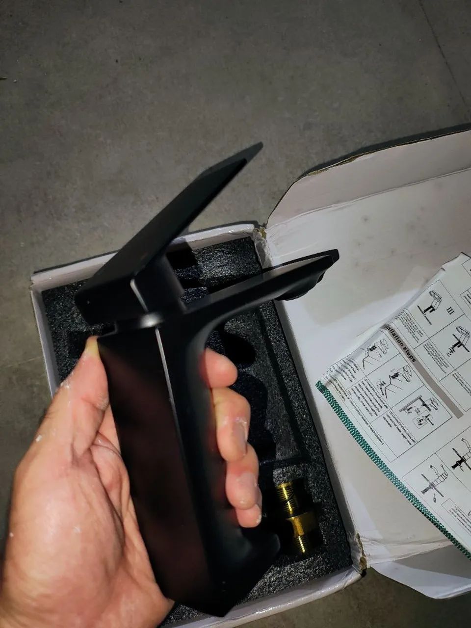 Single-handle faucet64728432156418123