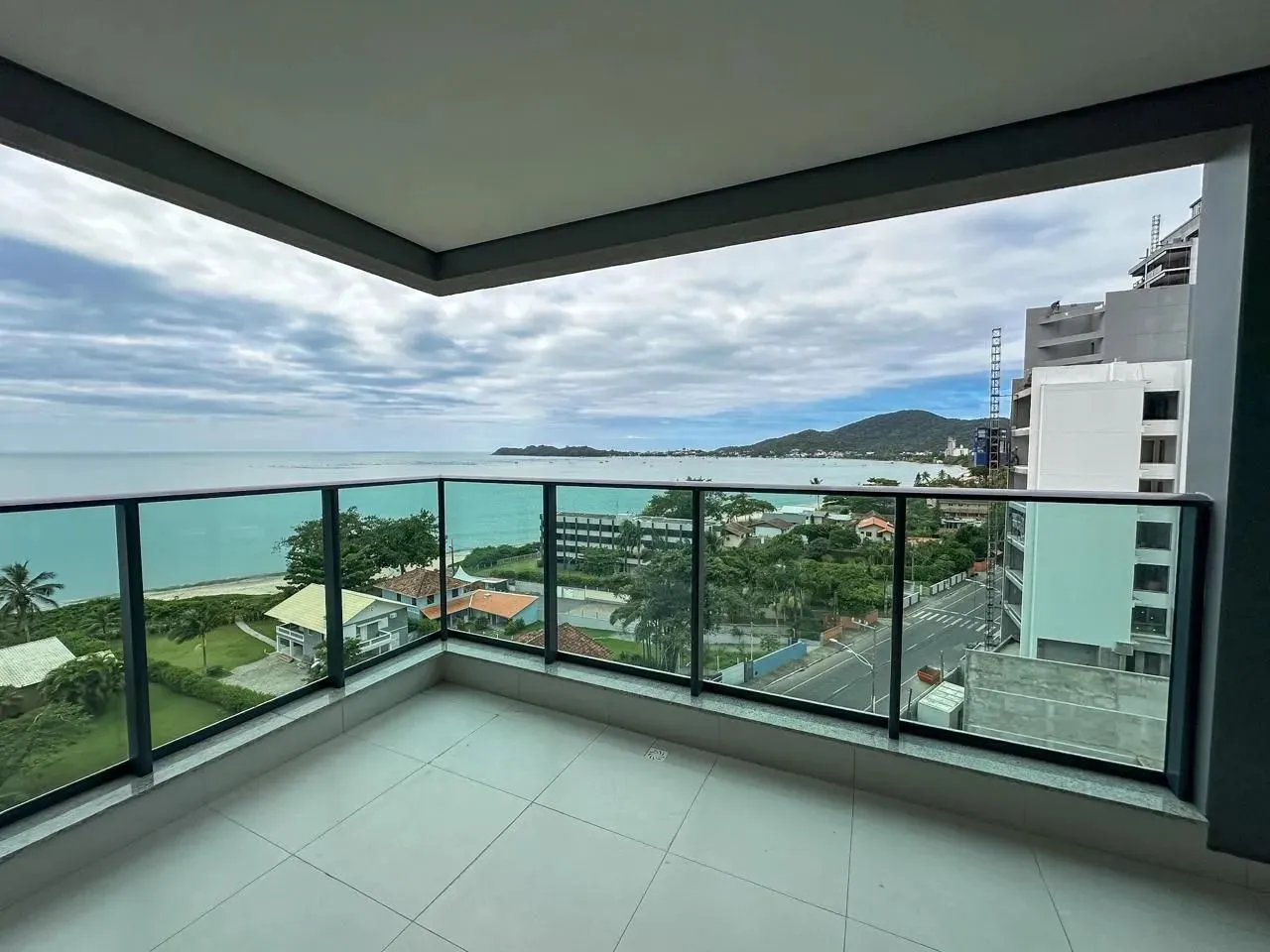 Apartamento com 3 dormitórios à venda, 95 m² por R$ 1.470.000,00 - Armação - Penha/SC