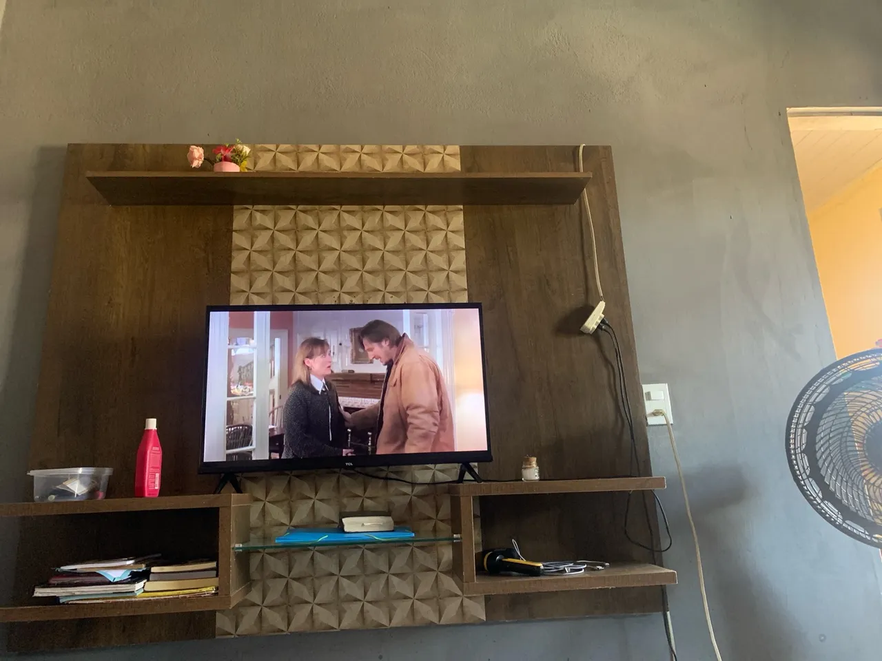Rack com painel para TV