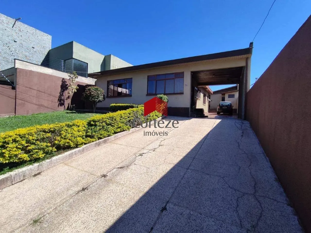 Terreno com 567m² , à venda, no bairro Guabirotuba em Curitiba