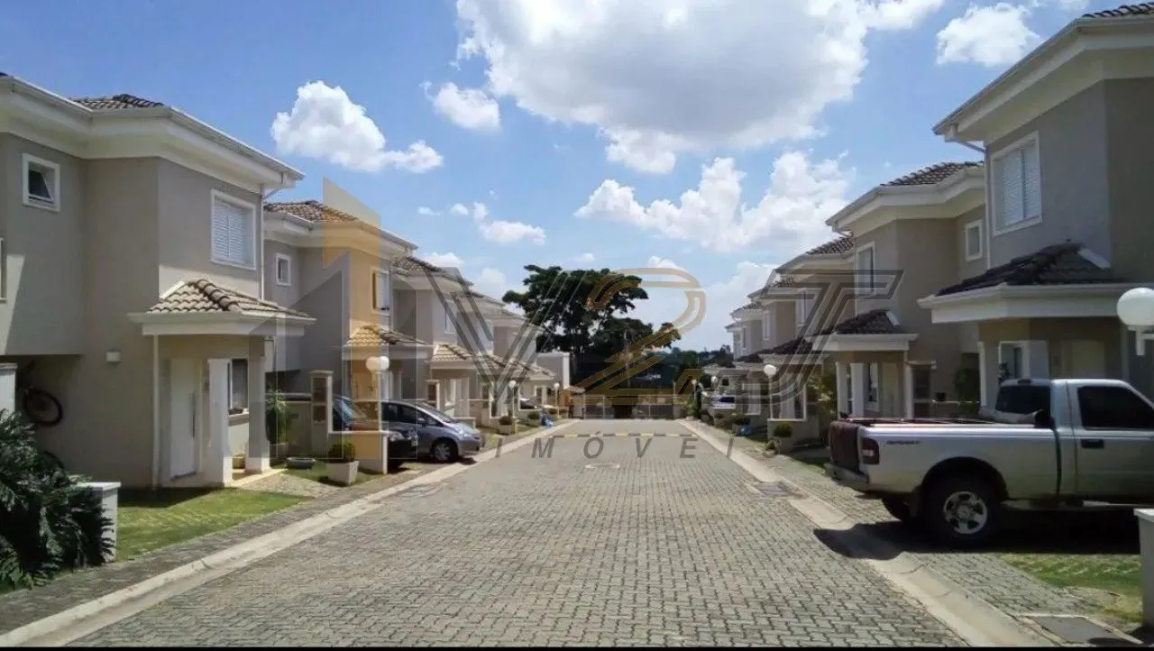 Casa sobrado à venda no Condominio Villa Araucária em Valinhos/SP