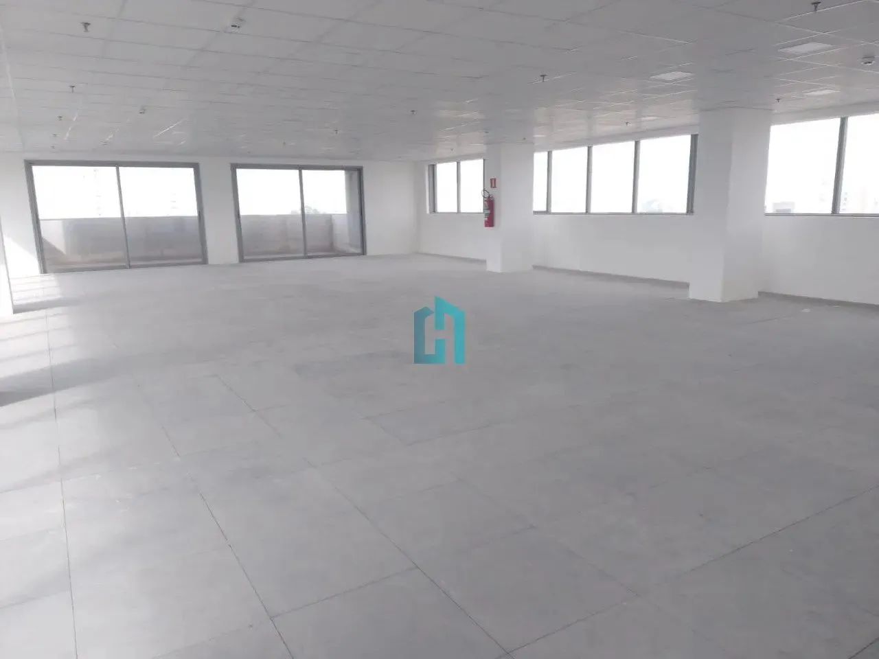 Sala à venda no Chácara Santo Antônio, SP