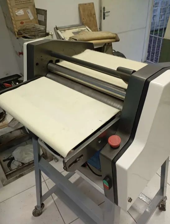Máquina de Pasta Industrial - 2 Rolos! - Foto 6