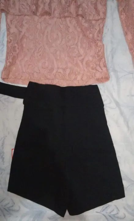 Blusa de renda rosa e saia preta para menina - Foto 5