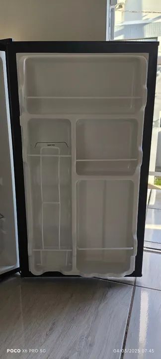 Frigobar Midea 93 litros  - Foto 6