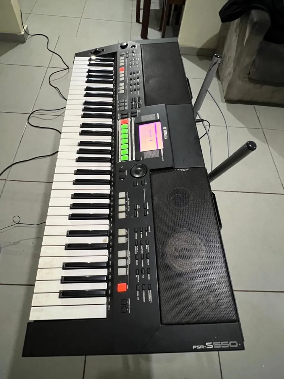 Teclado Yamaha PSR-S550