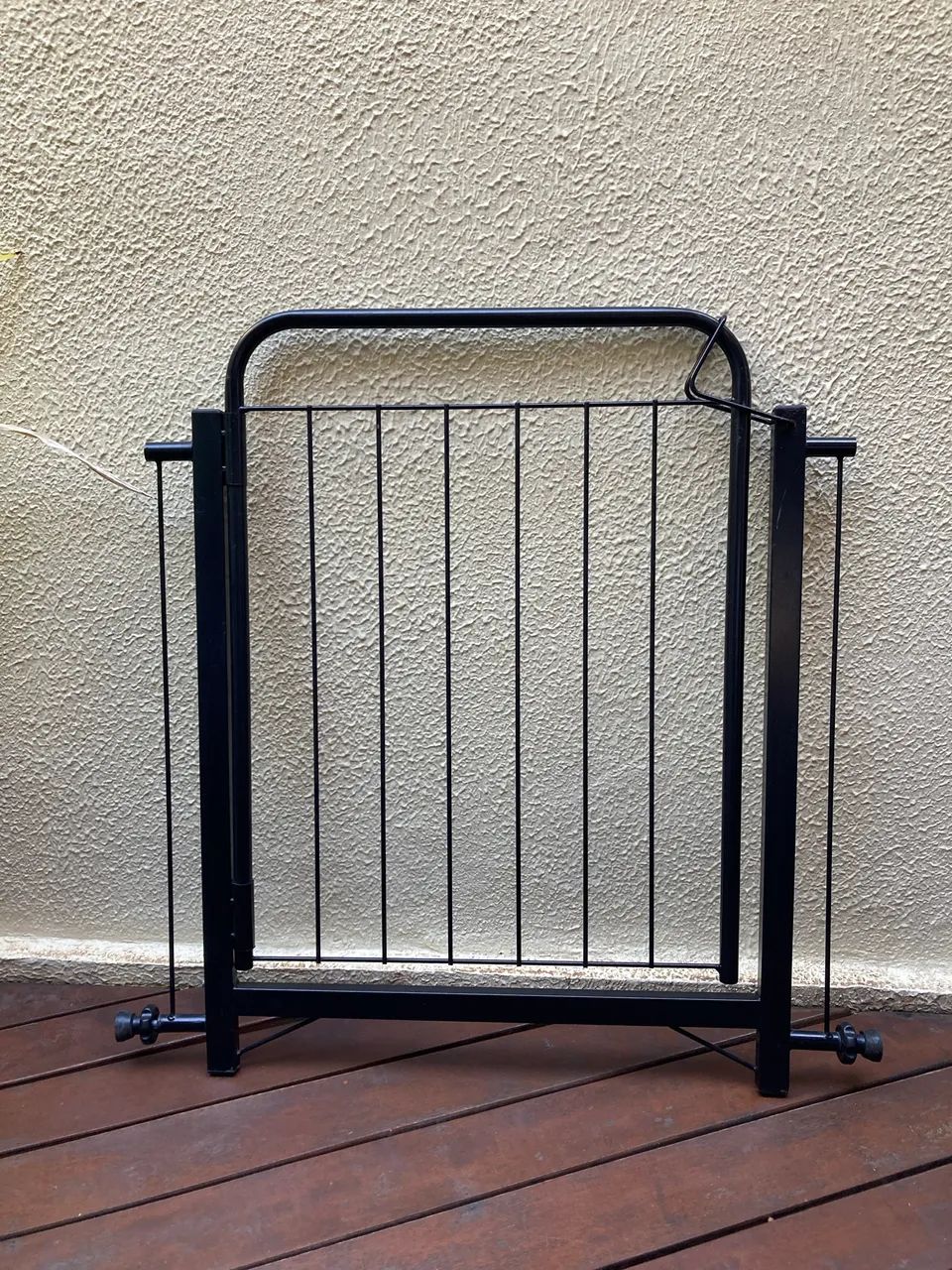 Grade / portão com tramela para bebê ou pet