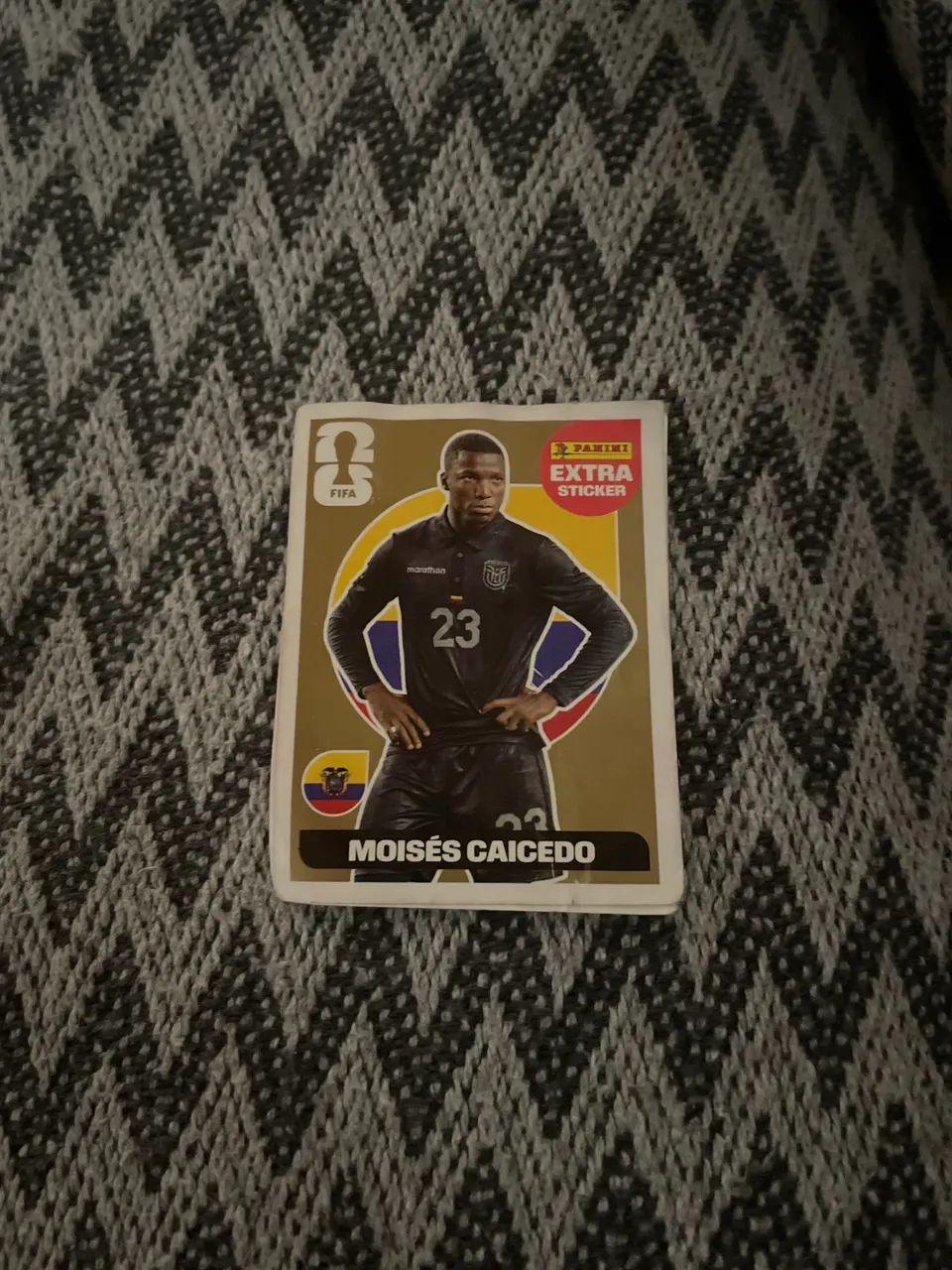 Figurinha da copa extra ticker ouro!