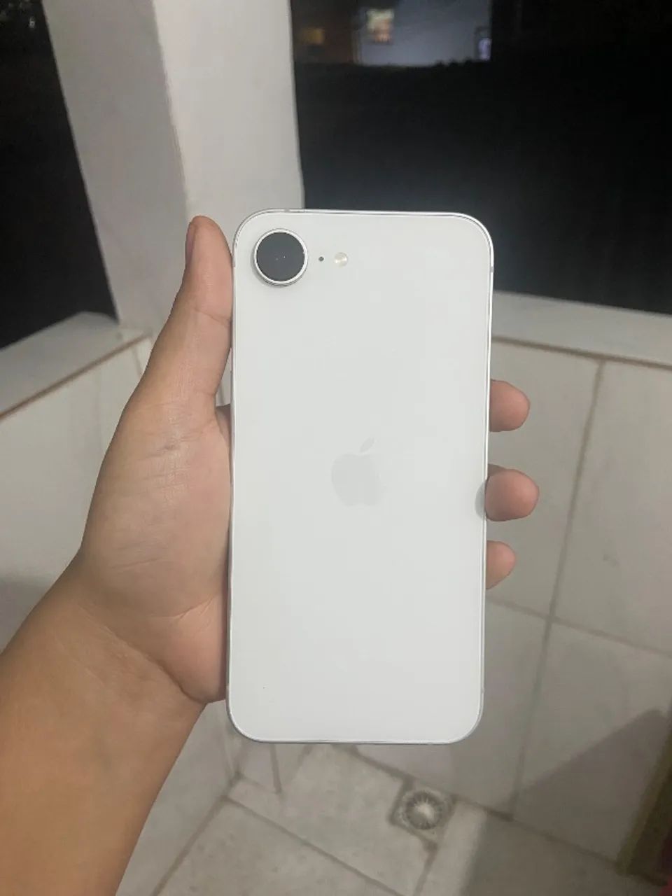 iPhone 16 E - Foto 5