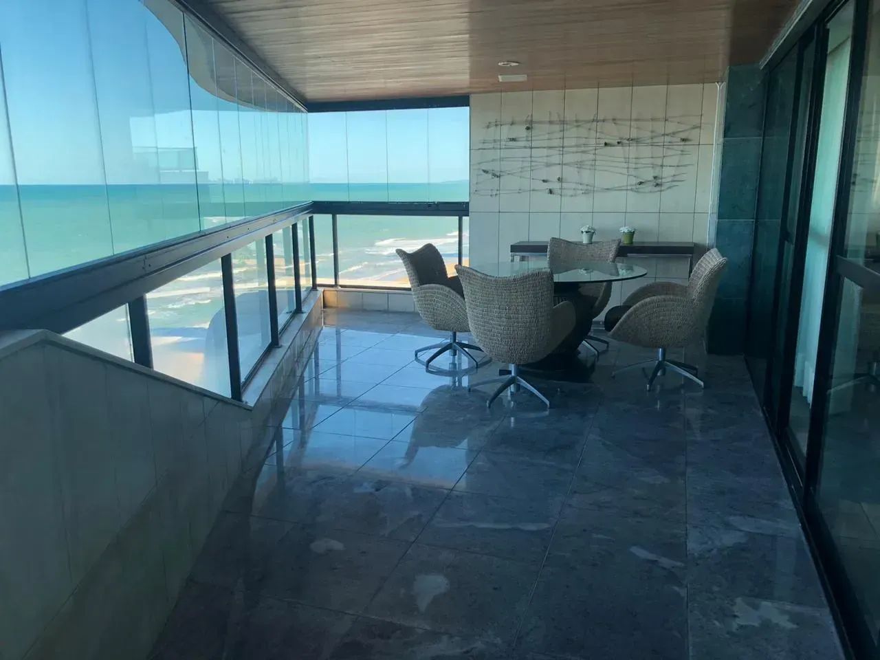 APARTAMENTO COM 4 SUÍTES AMPLAS 460M² - Foto 3