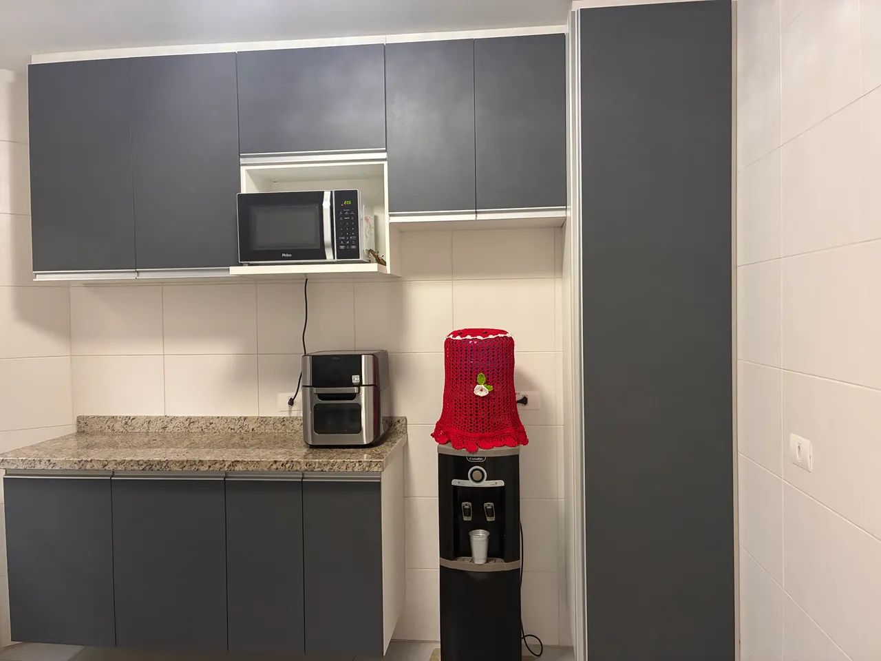 Cozinha planejada com granito - Foto 3