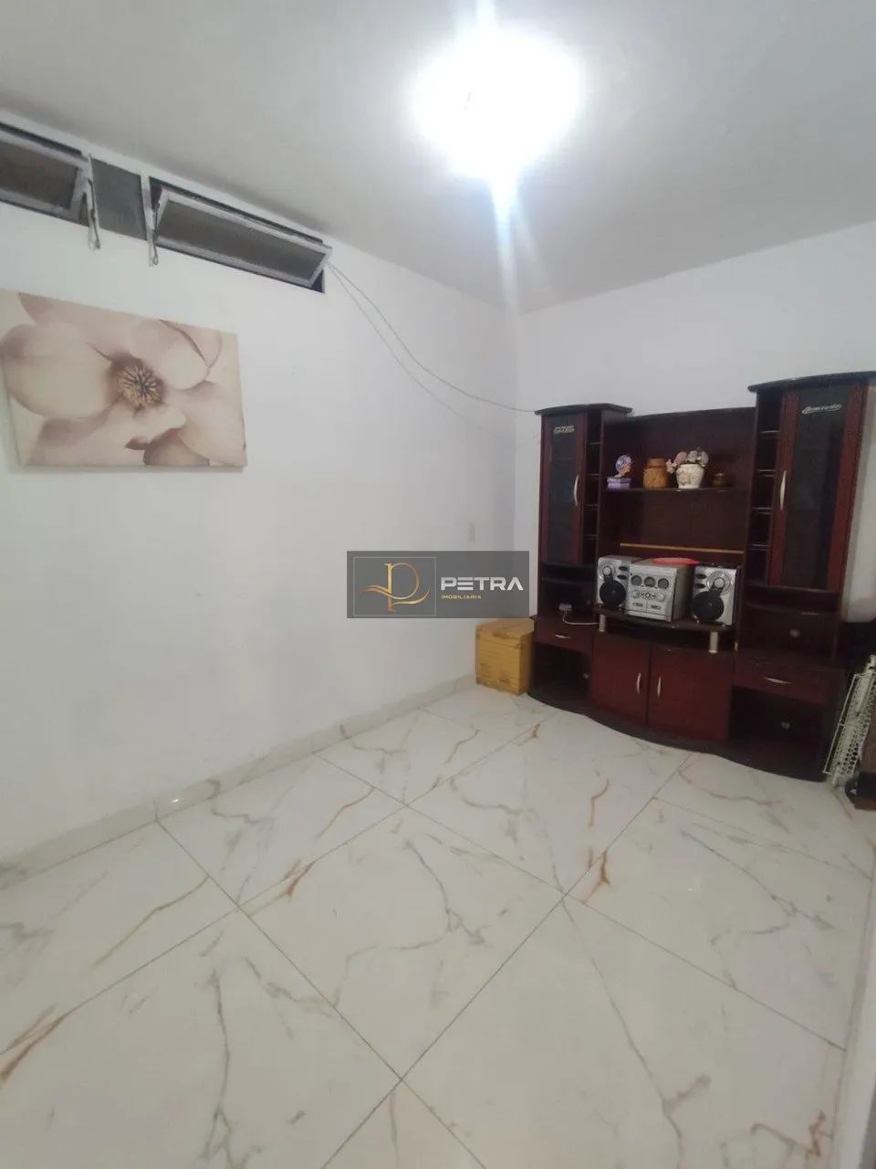 CASA DE 3 QUARTOS COM SUÍTE E ESPAÇO GOURMET - PRÓXIMA À AV. TAPAJÓS - Foto 2