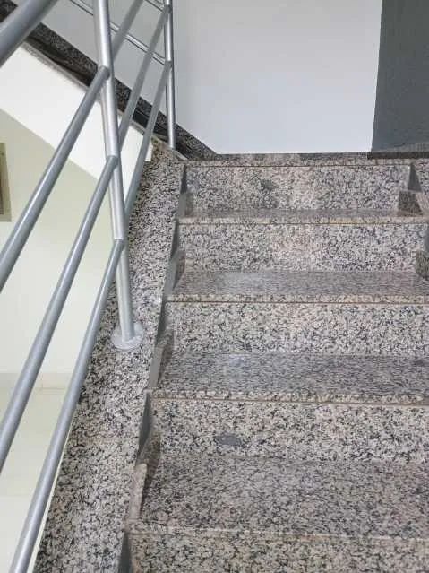 EXCELENTE SOBRADO.OTIMA LOCALIZAÇÃO - Foto 5