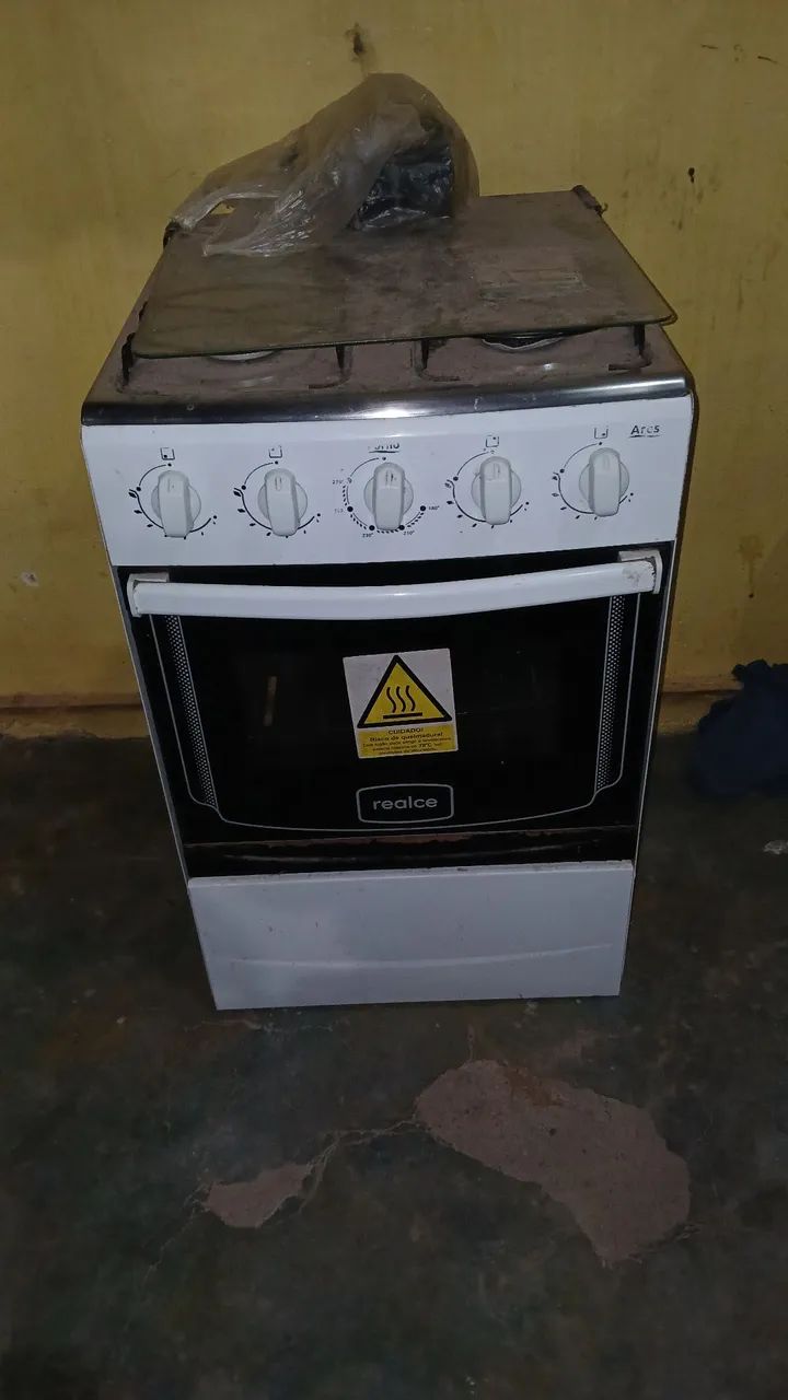Fogão realce de 4 bocas usado