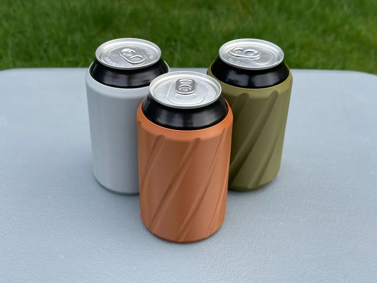 O Porta-Latas Super Prático que Vai Facilitar Seu Brinde!