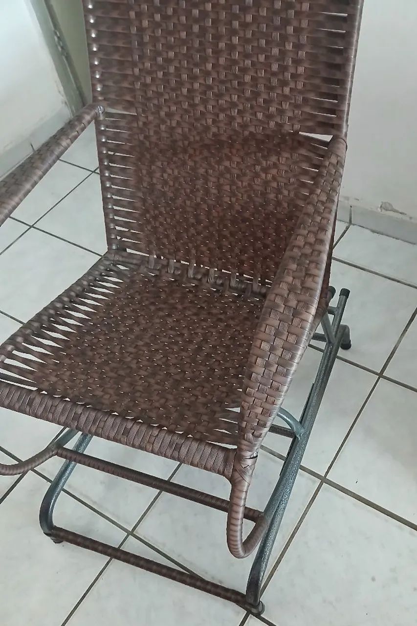 Cadeira de balanço  - Foto 2