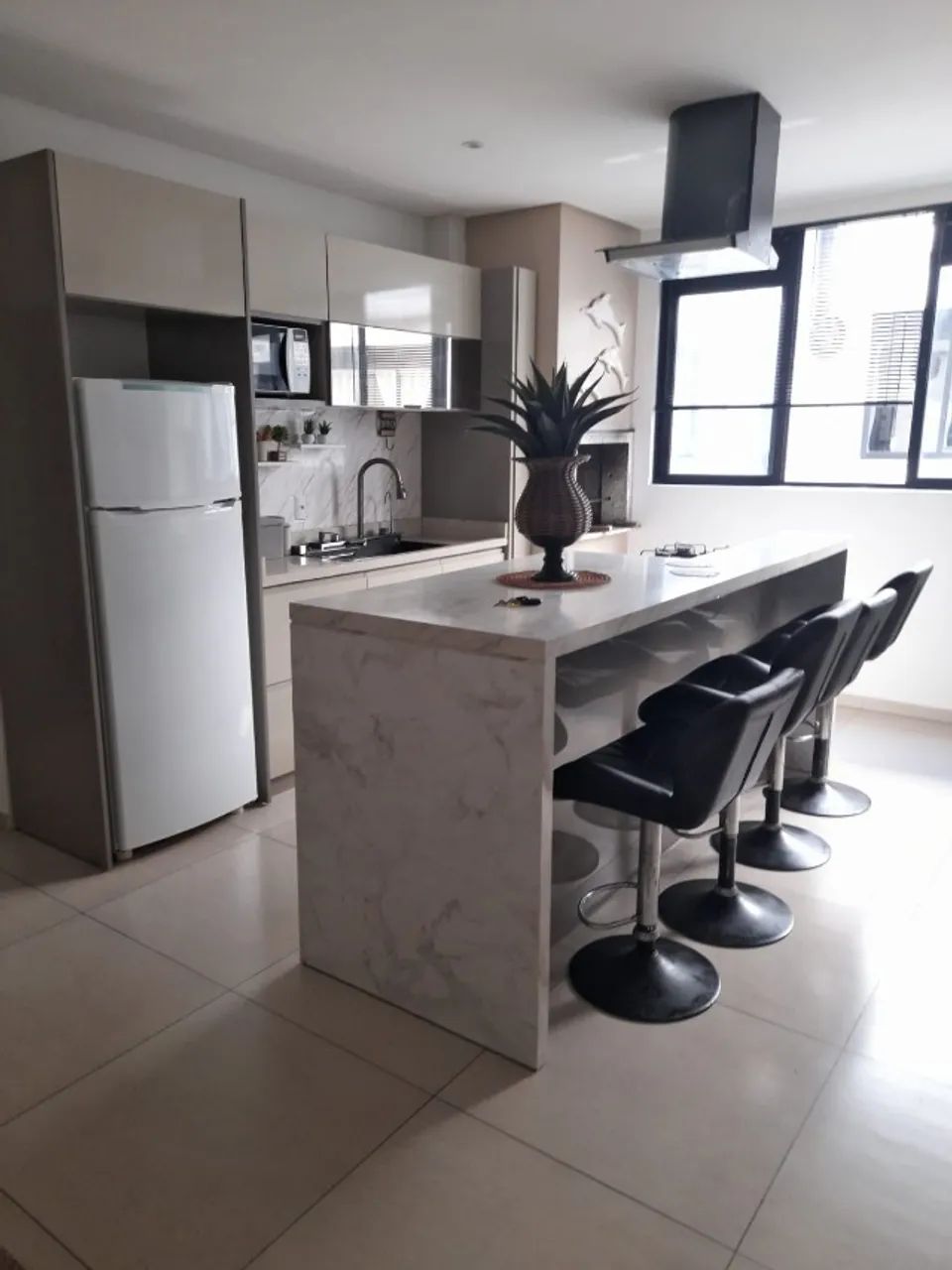 Apartamento 2 Quartos Novo e Sofisticado para Locação nos Ingleses - Excelente Localização