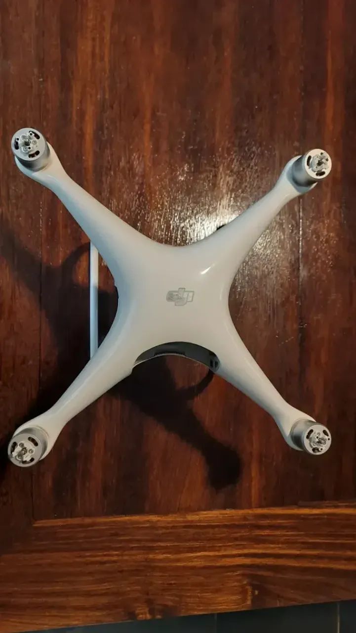 Drone Dji Phantom 4 Pro V2 Com 6 Baterias Profissional - Foto 3