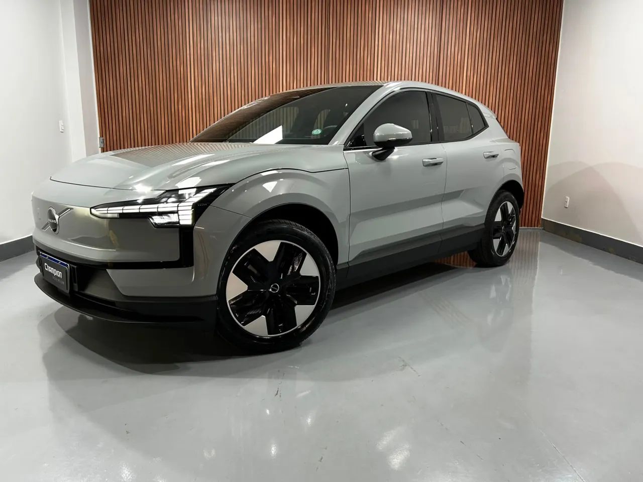 Volvo EX30 E60 Core (elétrico) 2024