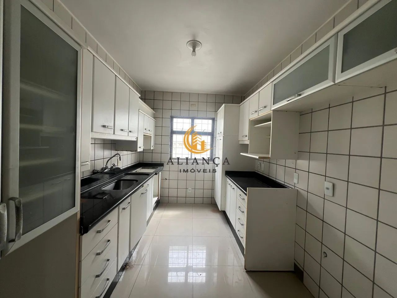 Casa com piscina e 8 dormitórios no Balneário - Foto 3
