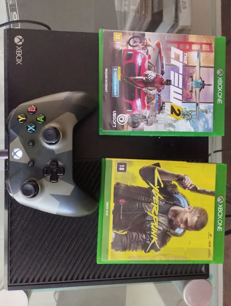Xbox One 2 jogos e 2 controles