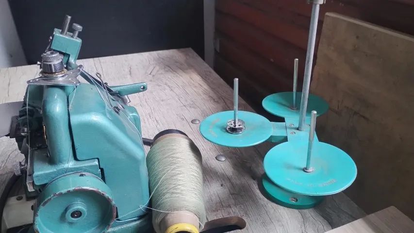  Excelente maquina para overloque