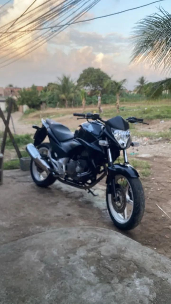 Cb 300 - Foto 2