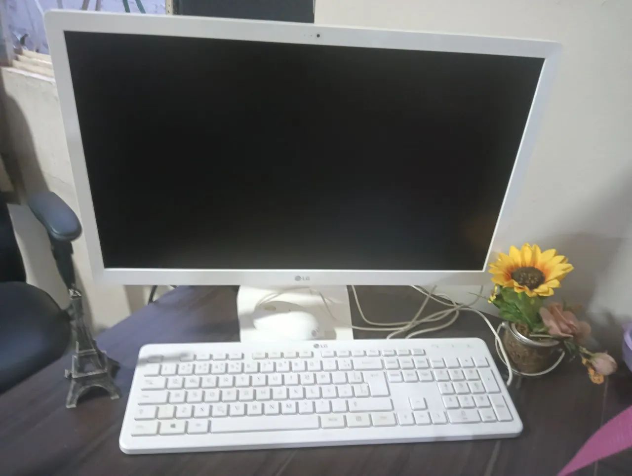 Computador LG completo lindo ótimo para trabalhar estudar.