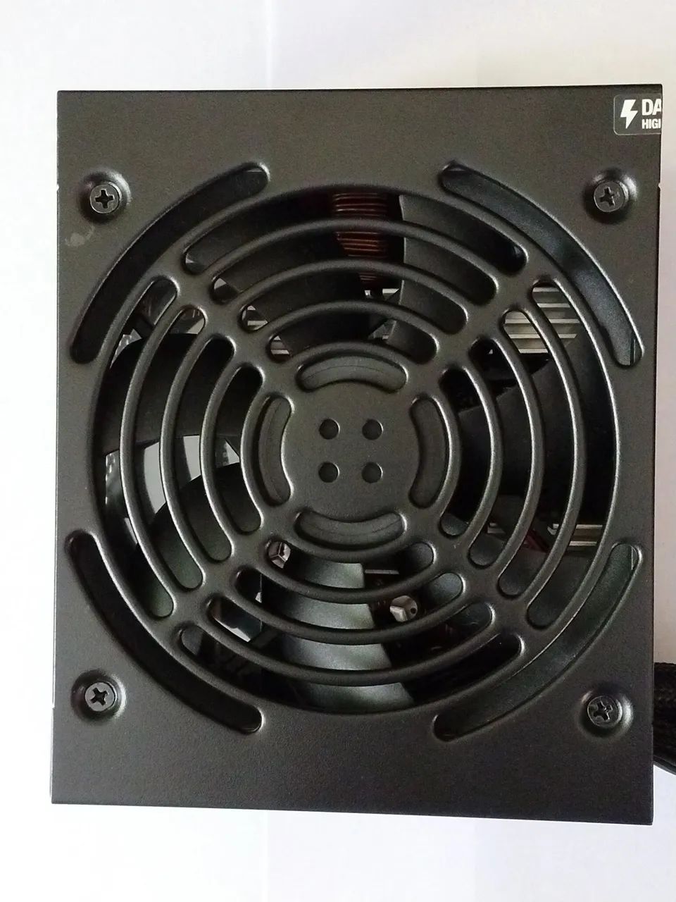 Fonte Gamer Corsair VS500  80 Plus Bronze seminova.