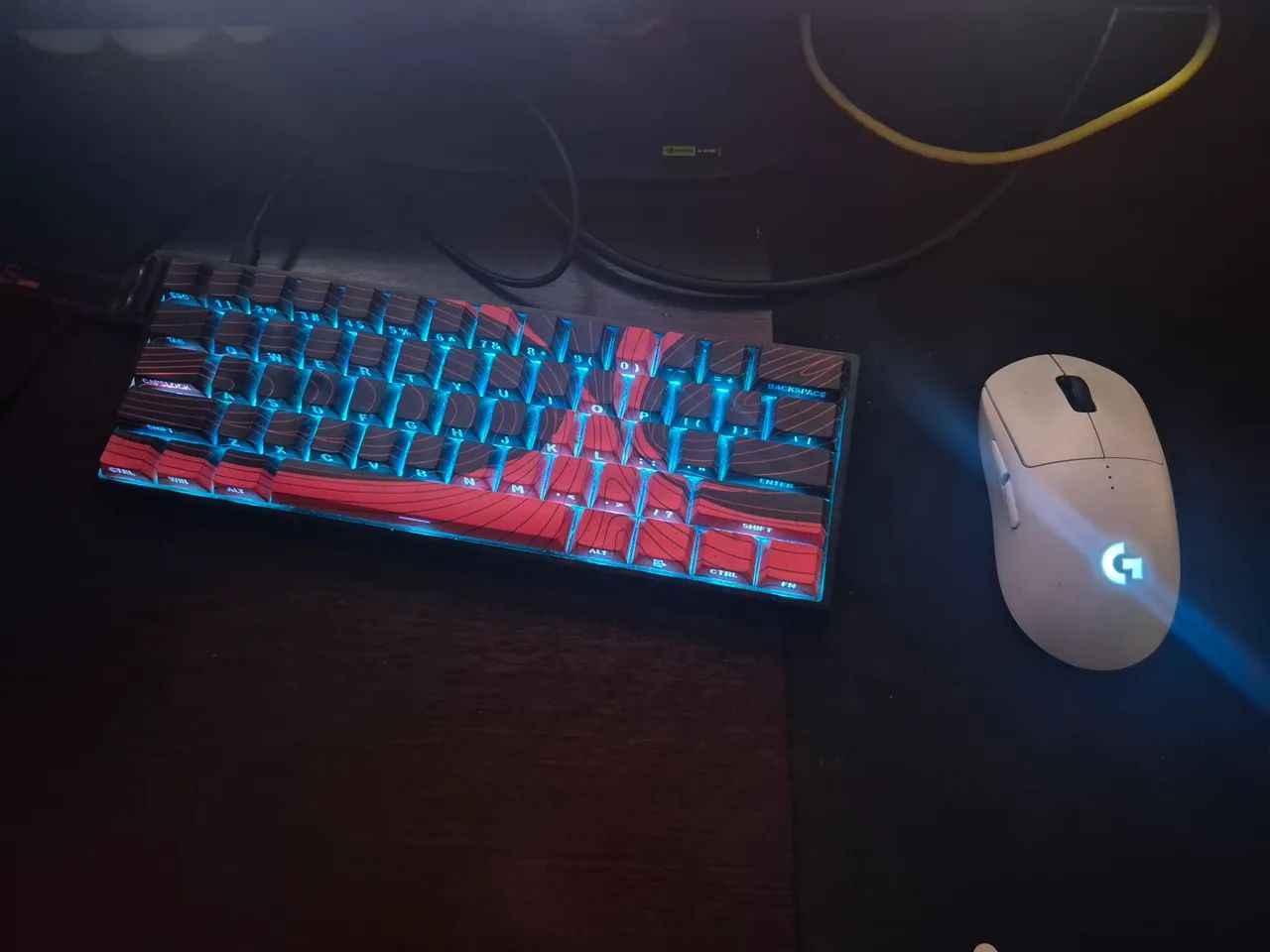 Teclado e mouse gamer