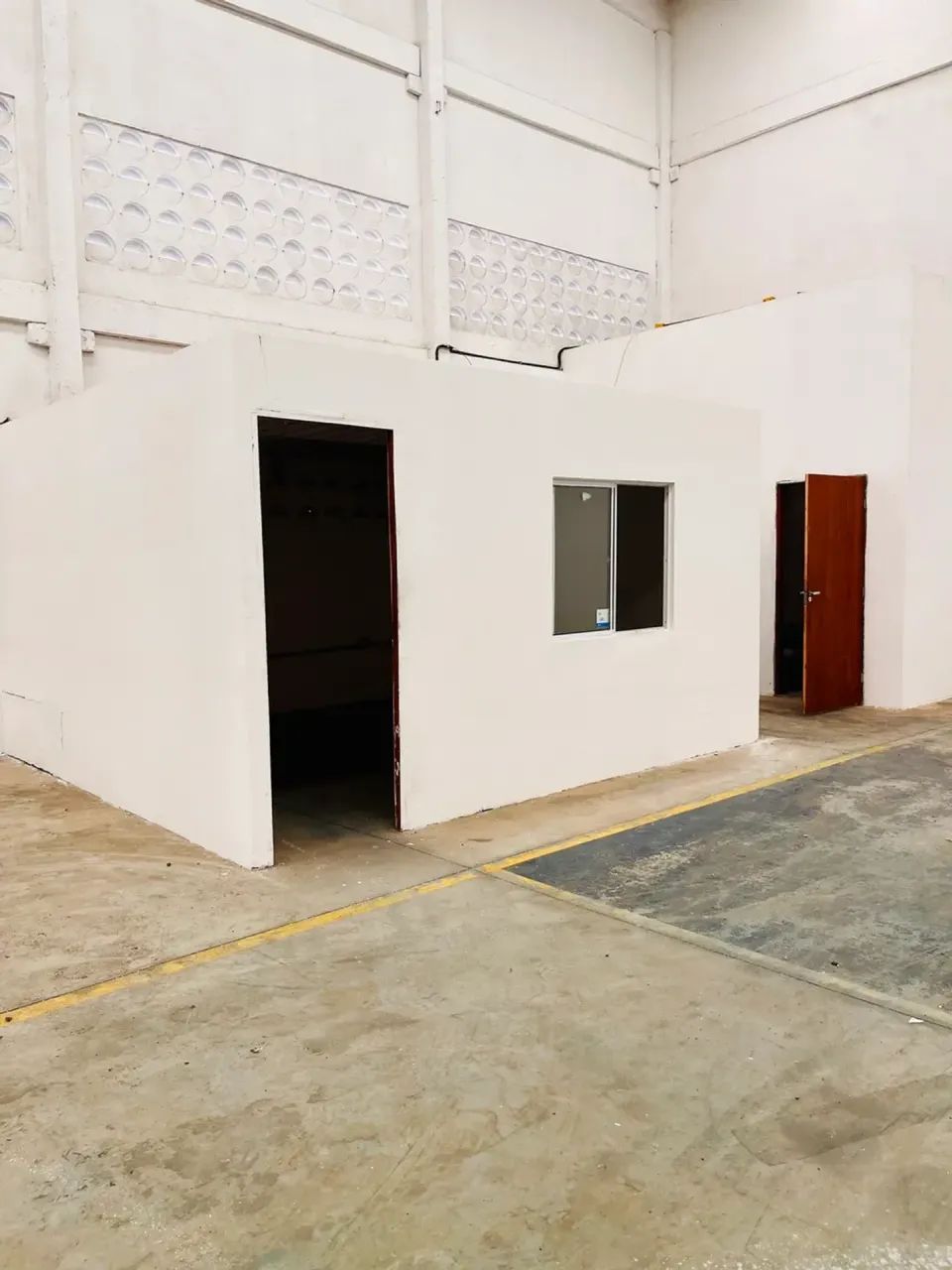 Alugo Ótimo Galpão com 440m2 no Renascer - Foto 5