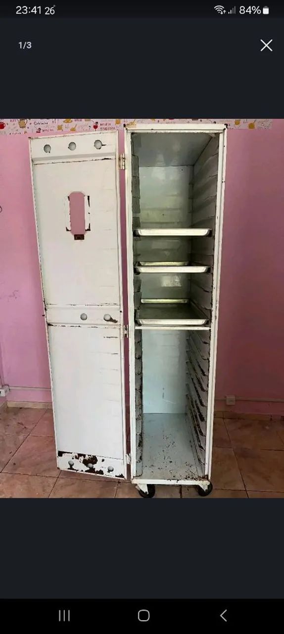 Vendo Armário para padaria