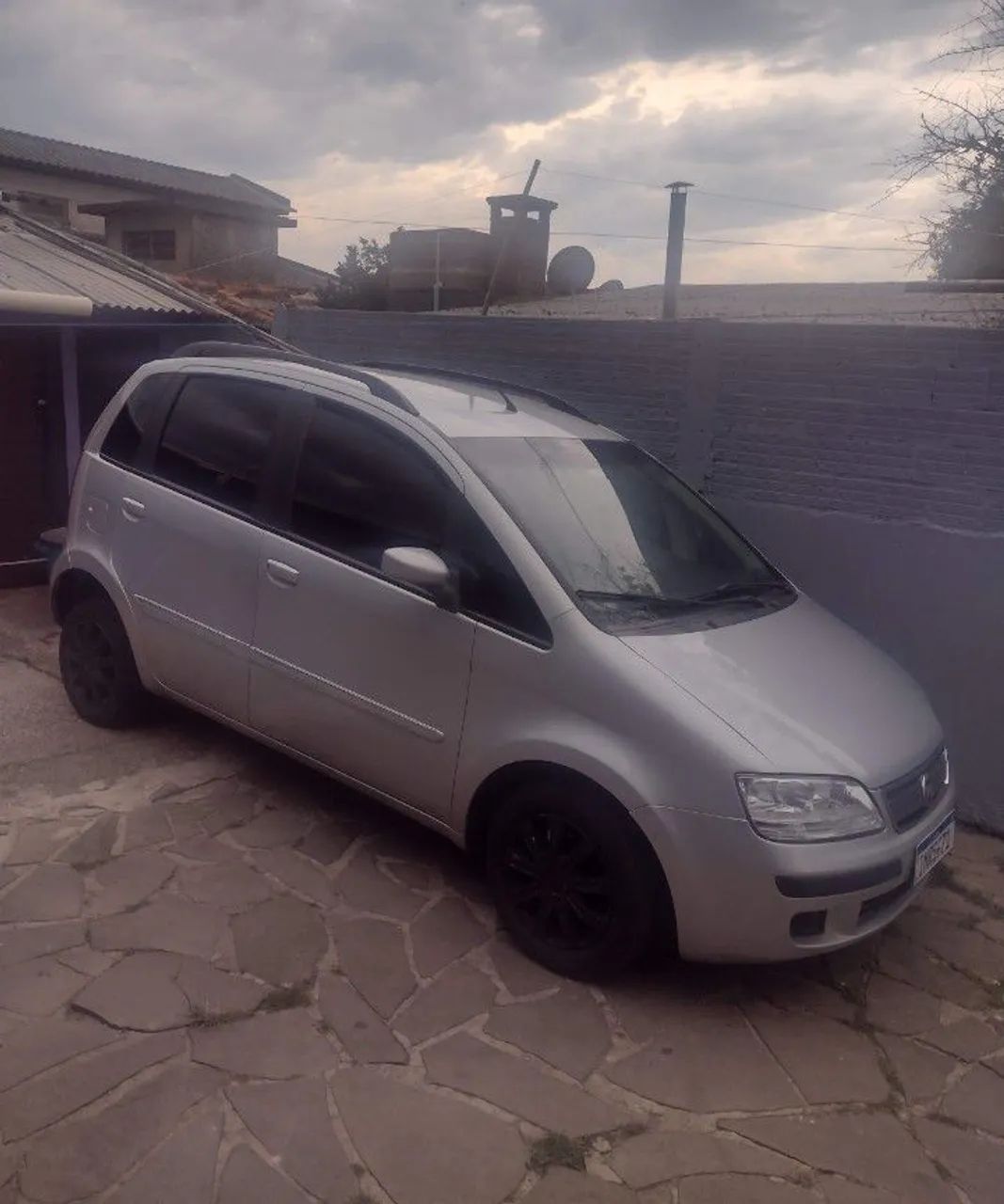 Fiat Idea Idea HLX 1.8 mpi Flex 8V 5p 2006