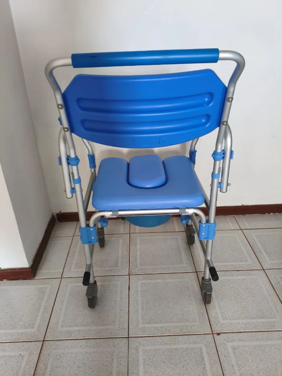 Cadeira de higiene - Foto 4
