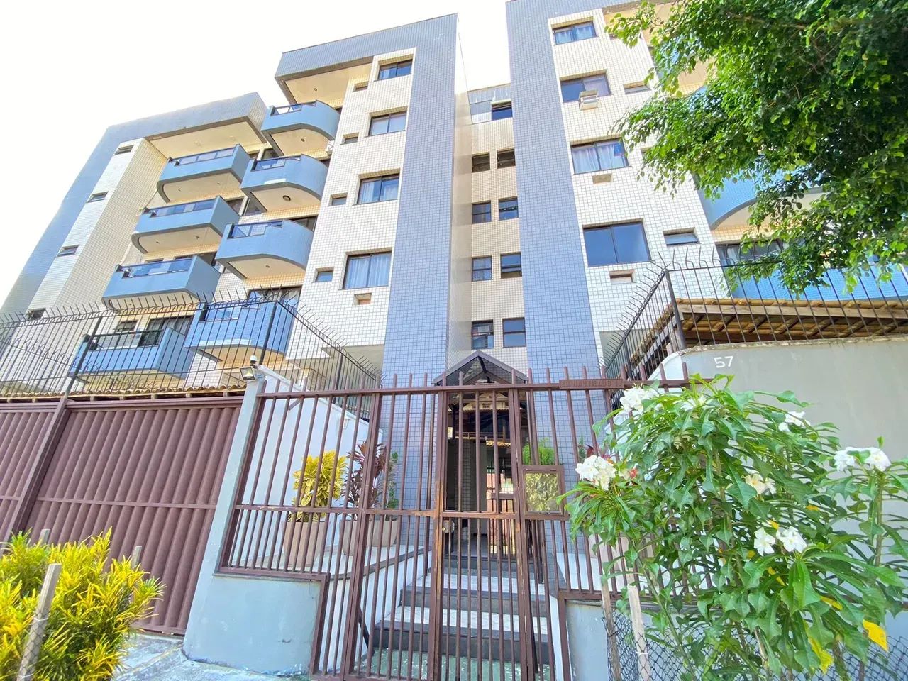 Amplo Apartamento Pertinho da Praia em Cabo Frio