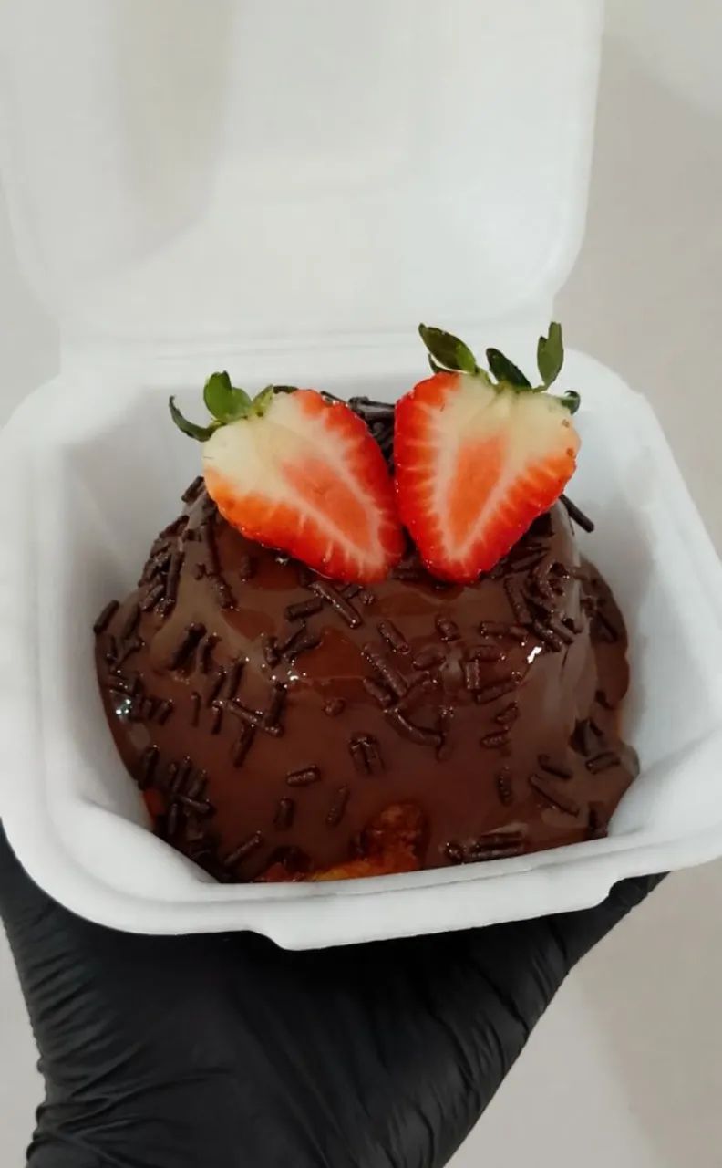 Mini bolo vulcão 