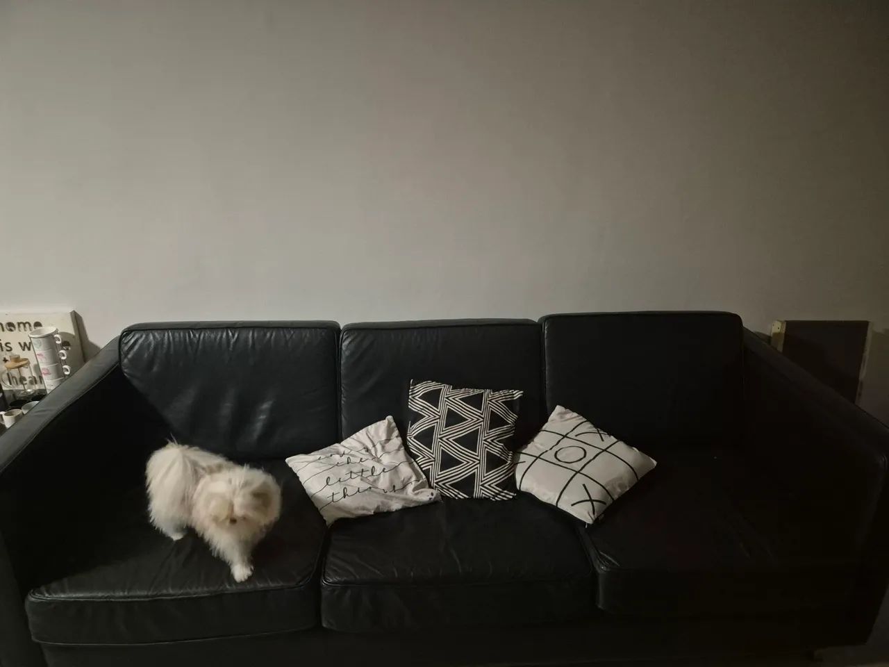 VENDO SOFA DE COURO LEGITIMO EM OTIMO ESTADO