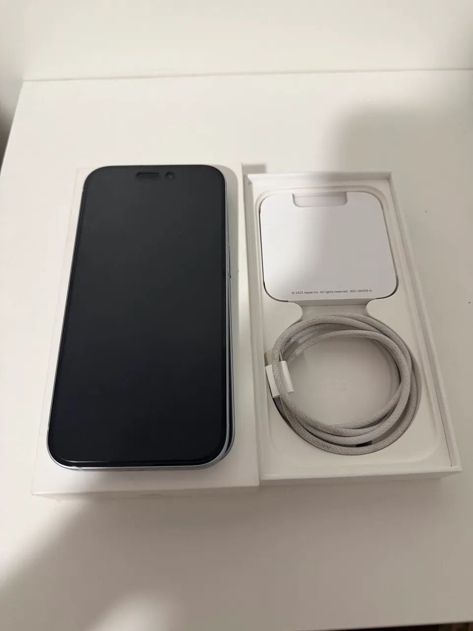 Vendo iPhone 15 256Gb Azul - Com acessórios - Foto 4