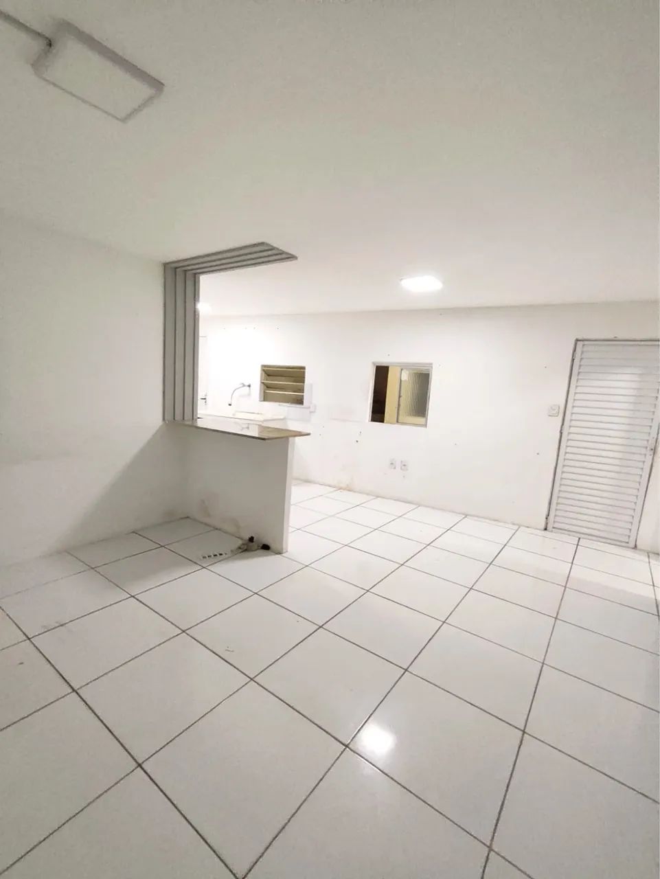Alugo salão grande no terreo bem localizado  - Foto 5