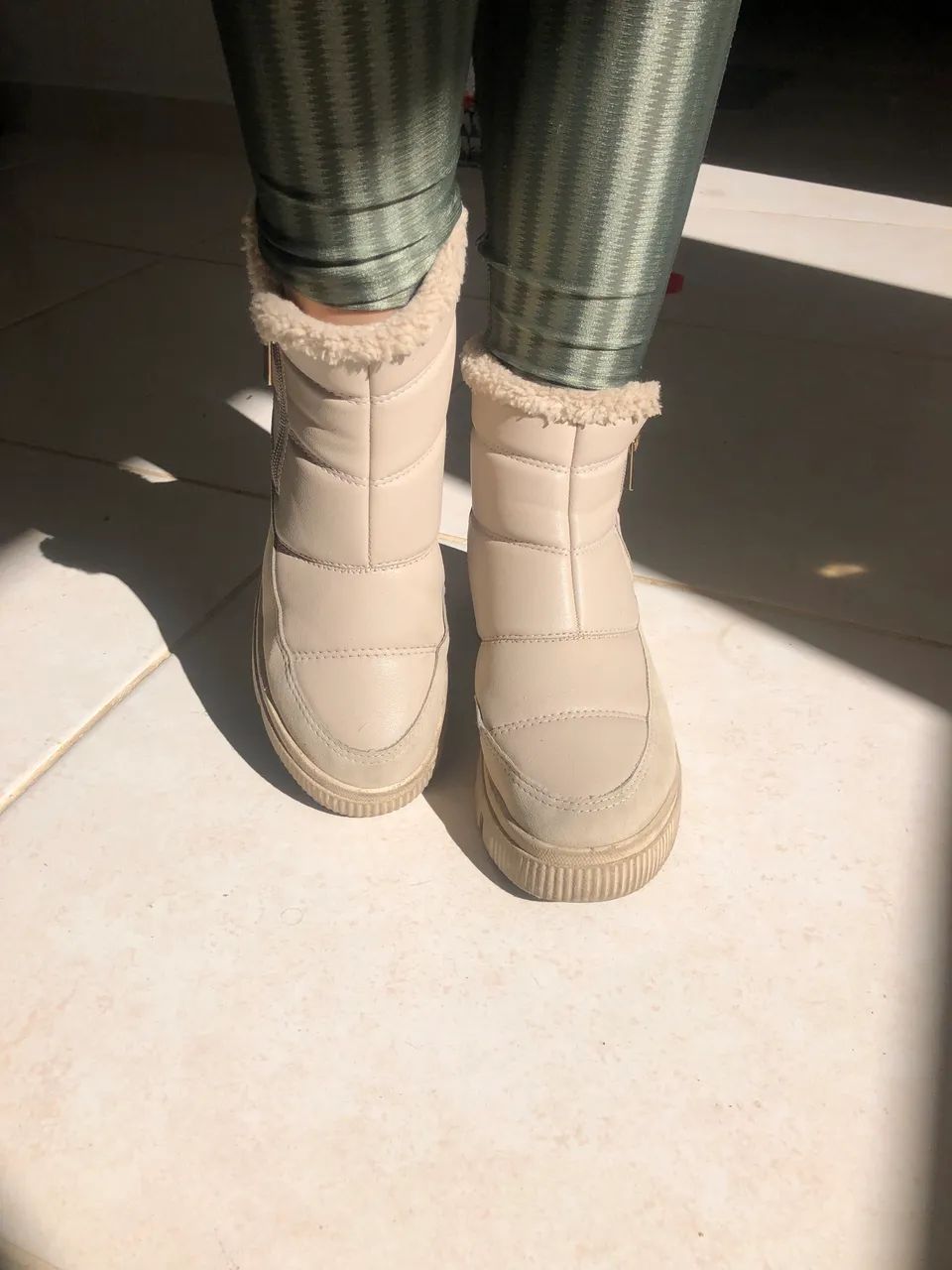 Bota Branca - Foto 4