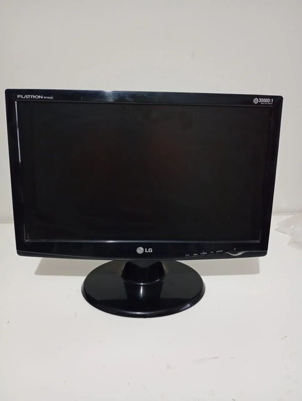 MONITOR LG   18,5 POLEGADAS