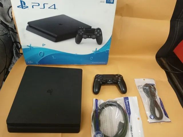 PS4 1 TB com Caixa